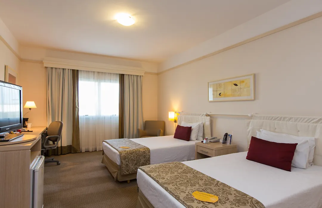 Comfort Suites Londrina-1