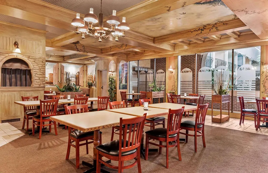 Ramada By Wyndham Fredericton-1
