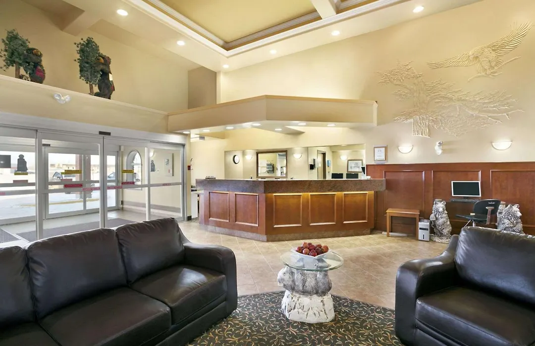 Super 8 By Wyndham High Level Ab-1