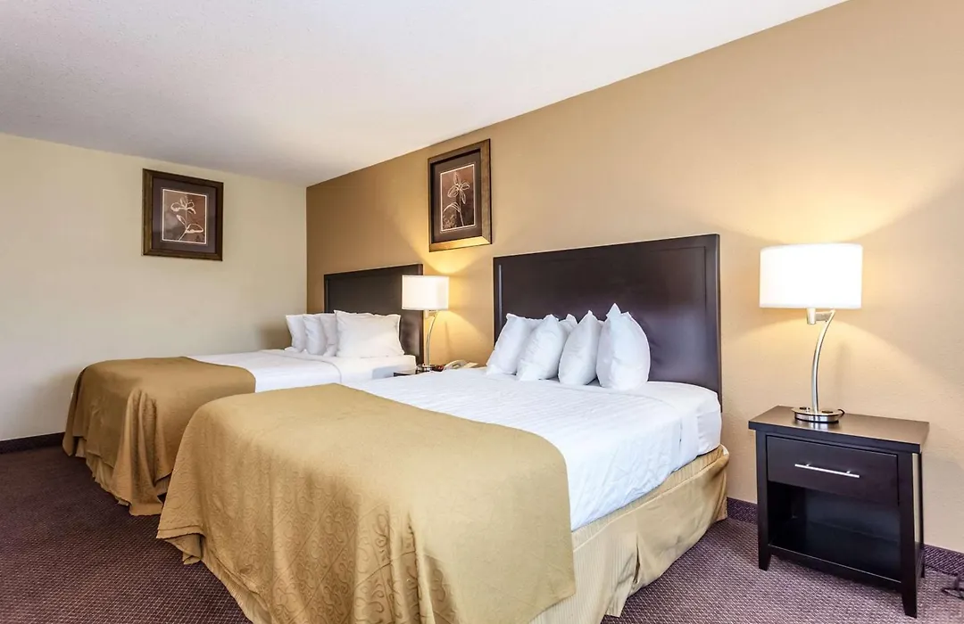 Quality Inn Merritt-1
