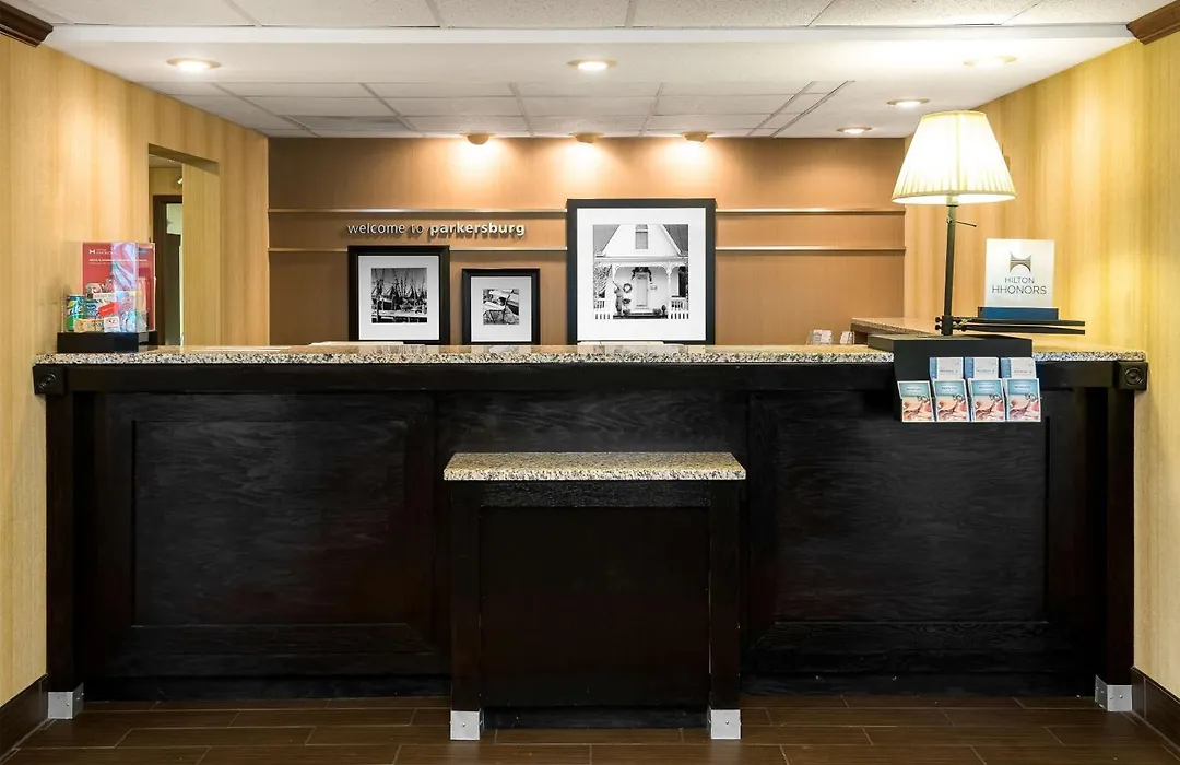 Hampton Inn Parkersburg/Mineral Wells-1