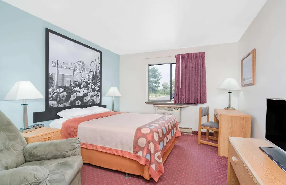 Super 8 By Wyndham Tomah Wisconsin-1