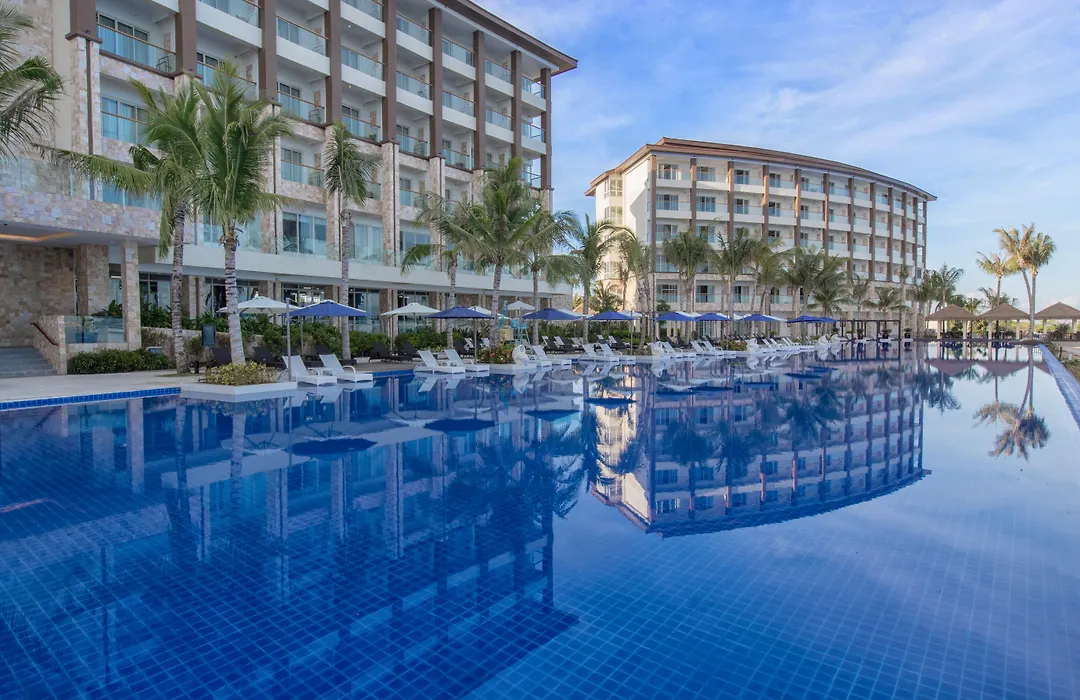 Dusit Thani Mactan Cebu Resort-1