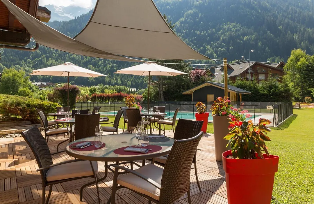 Chalet-Hôtel La Chemenaz, The Originals Relais (Hotel-Chalet de Tradition)-1