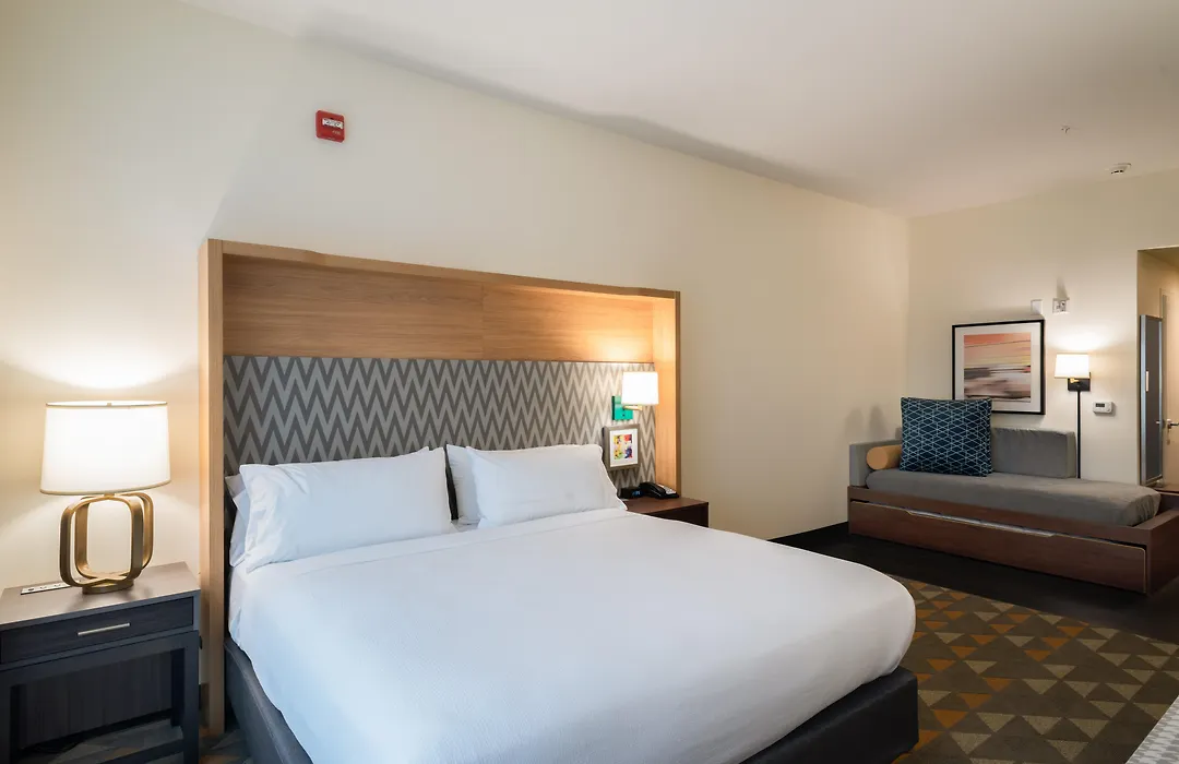 Holiday Inn Joplin By Ihg-1