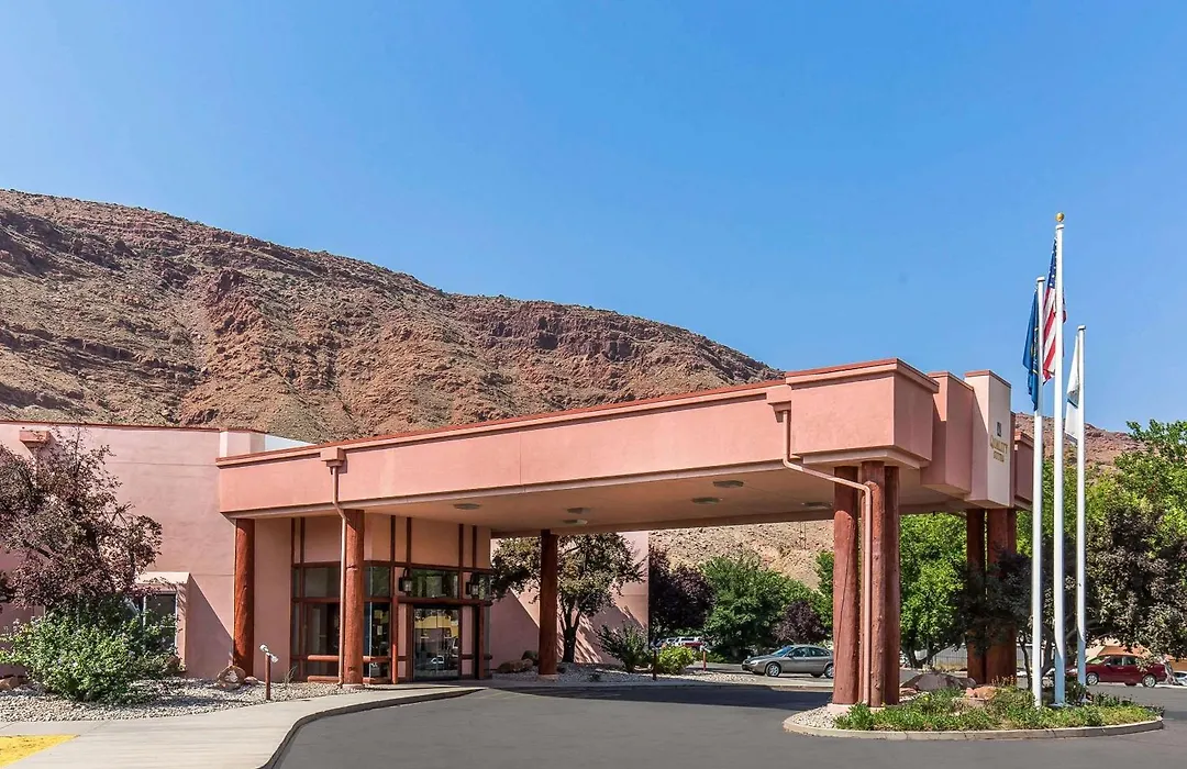 Quality Suites Moab Near Arches National Park-1