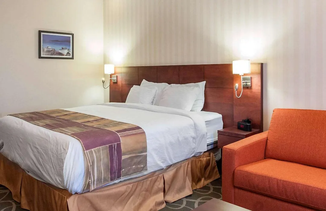 Quality Hotel & Suites-1