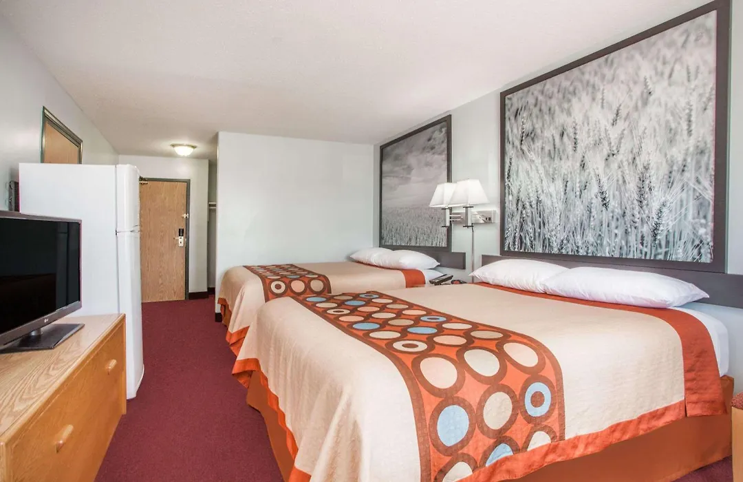 Super 8 By Wyndham Kindersley-1