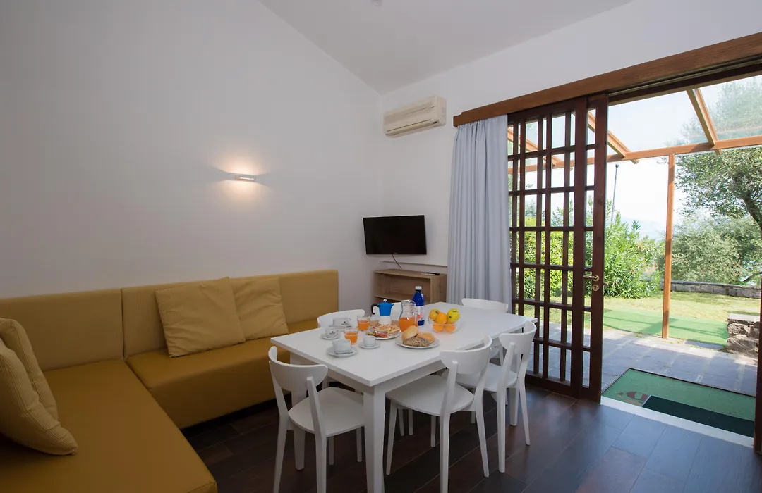Club Del Sole Desenzano Boutique Resort-1