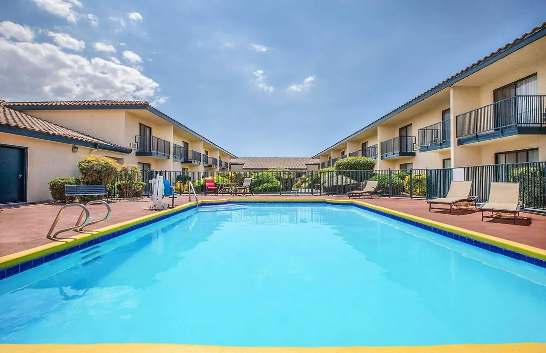 Baymont By Wyndham Tehachapi-1