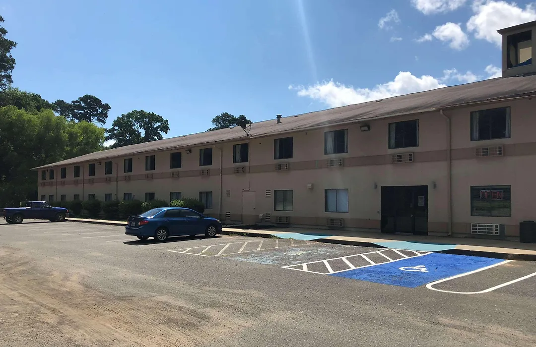 Rodeway Inn & Suites-1