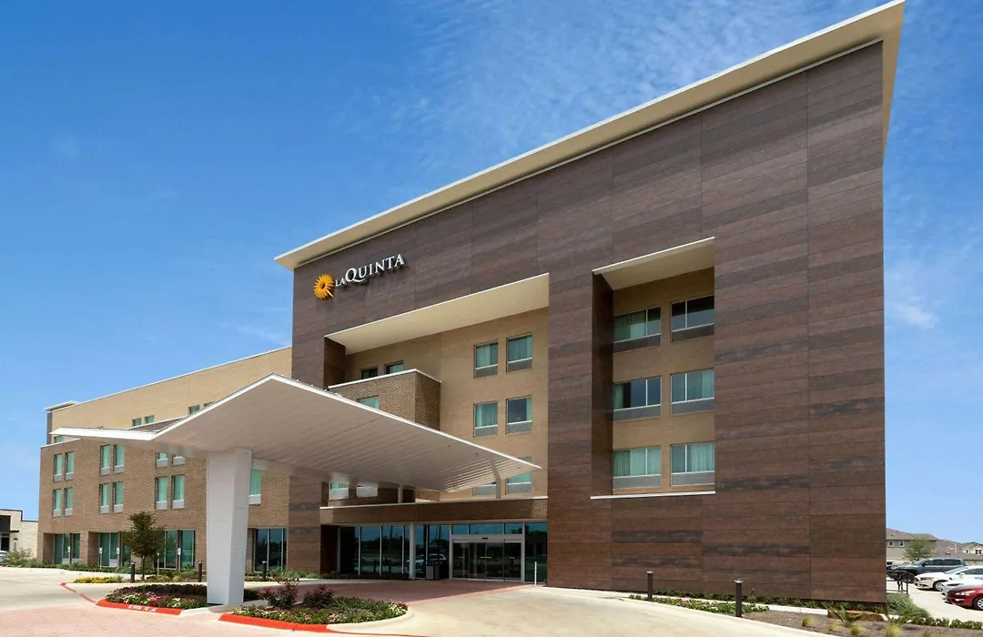 La Quinta Inn & Suites By Wyndham Round Rock Near Kalahari-1