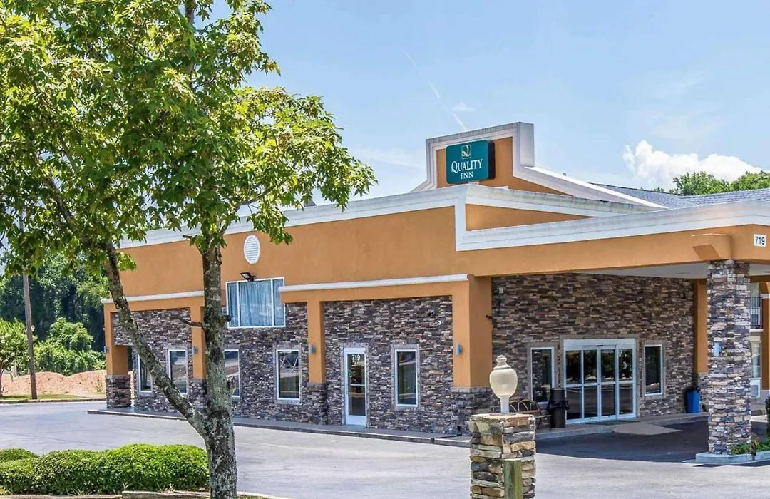 Quality Inn Greenwood Hwy 25-1