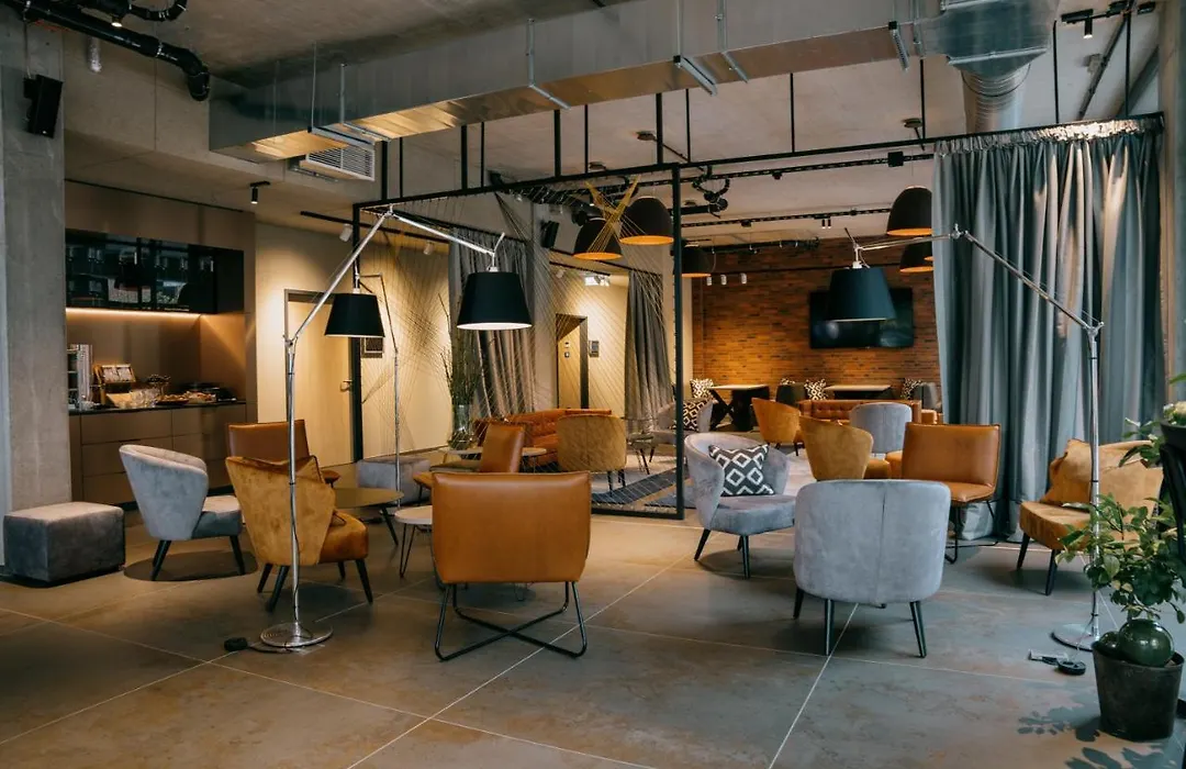 Loom Hotel & Skybar-1