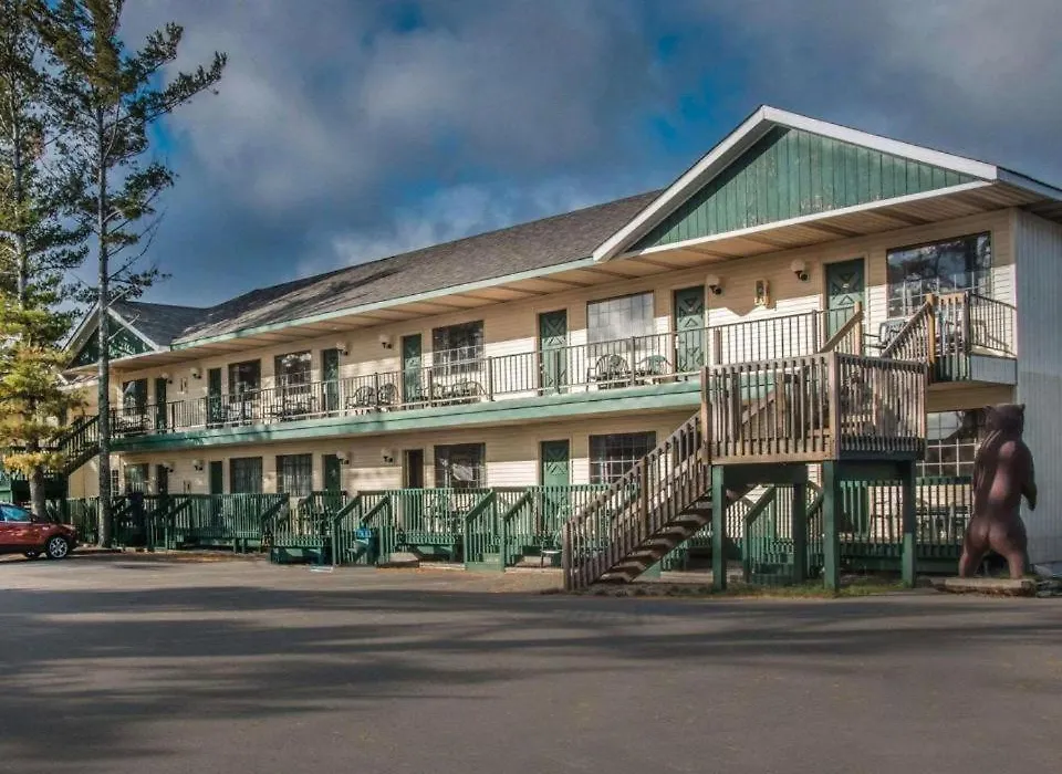 Mackinac Lodge-1