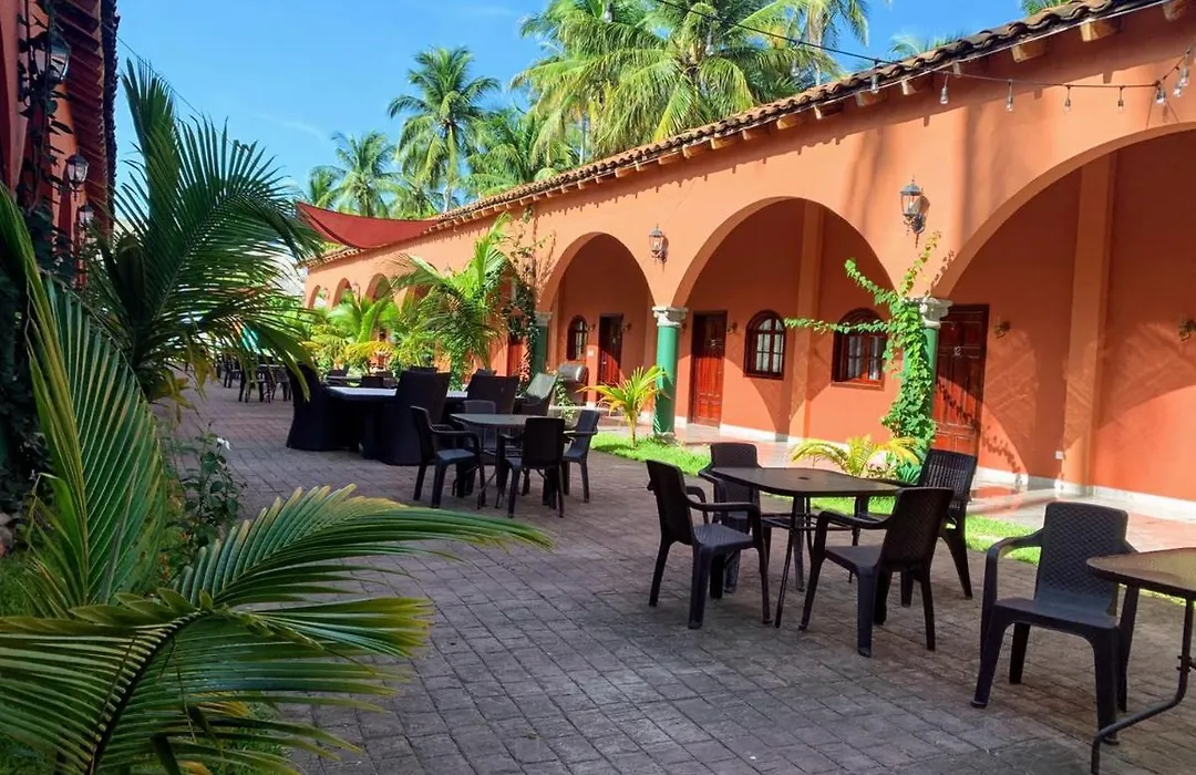 Sambo Mambo Beach Hotel-1