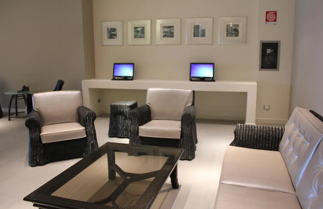 Tag Hotel-1