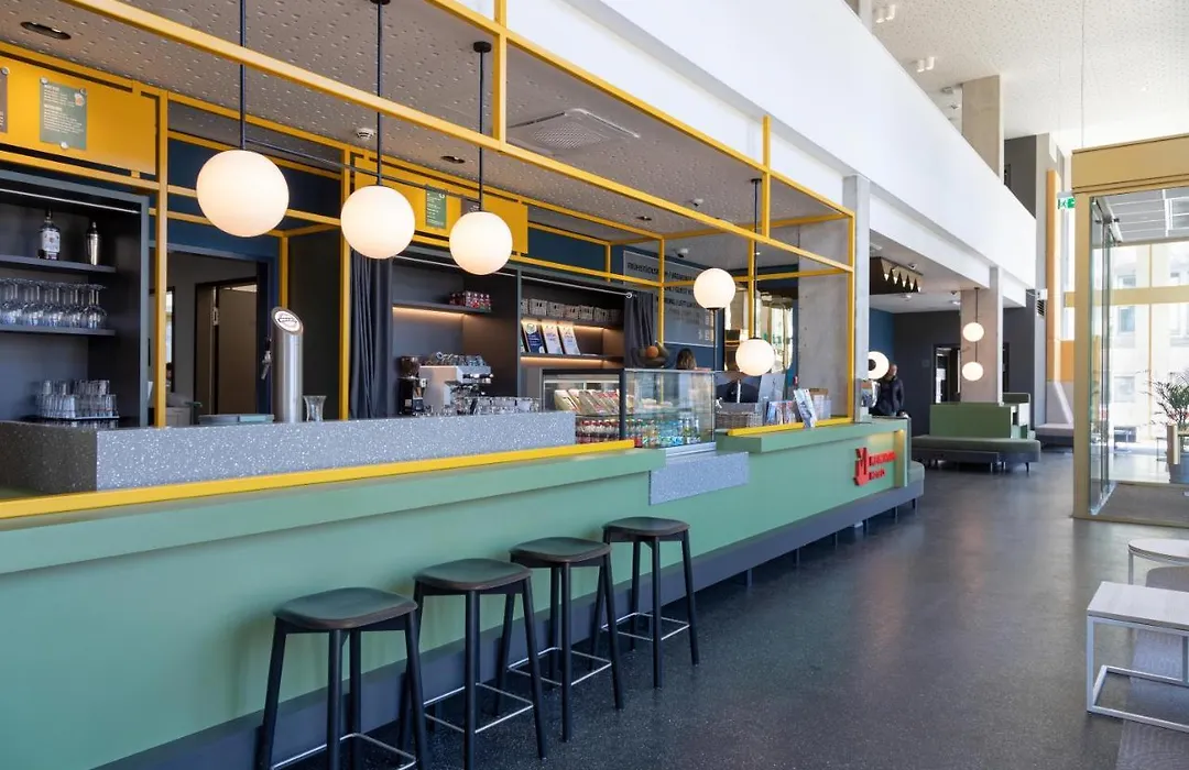 Meininger Hotel Bremen Hauptbahnhof-1