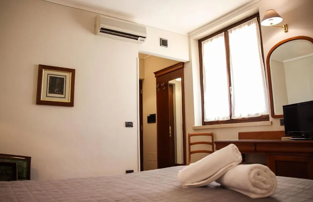 Affittacamere Villa Bagno Santo-1