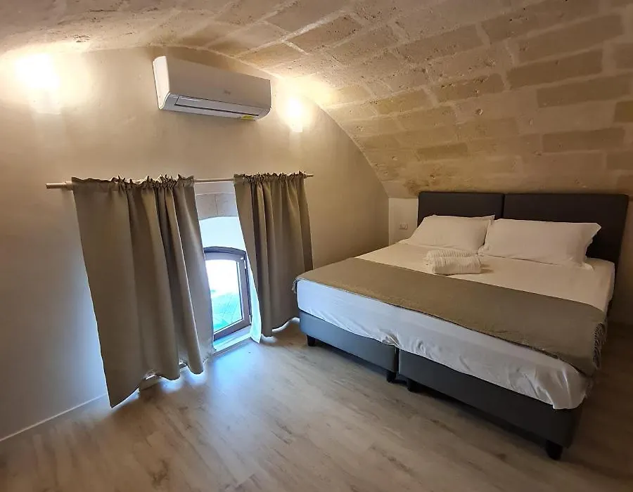 Lithos Rooms-1