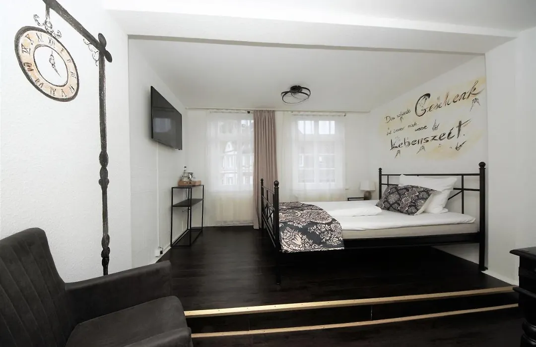 Liebezeit - Ehemals Hotel Dillenburg-1