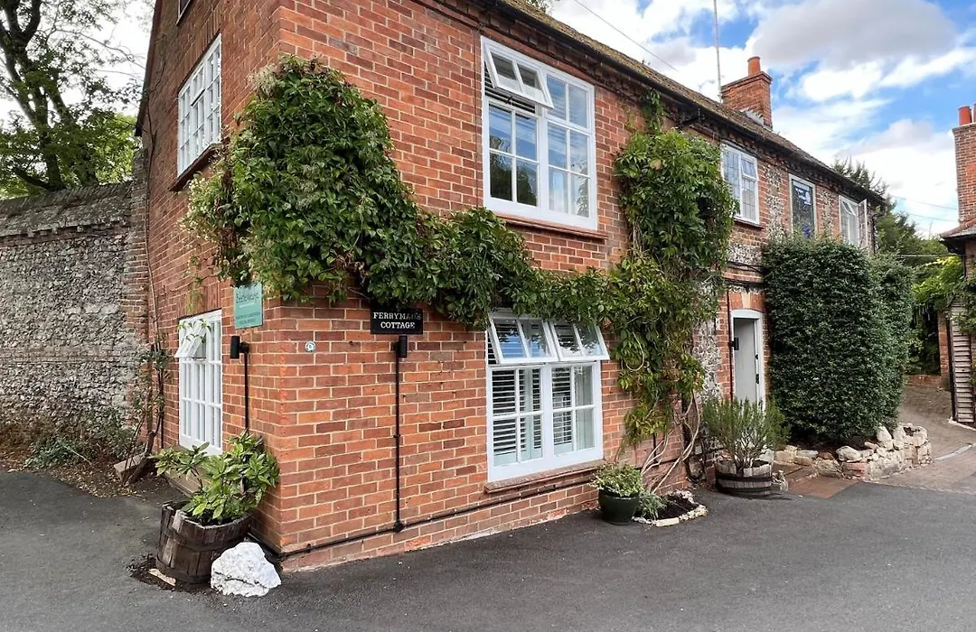 Ferryman'S Cottage At The Beetle & Wedge-1
