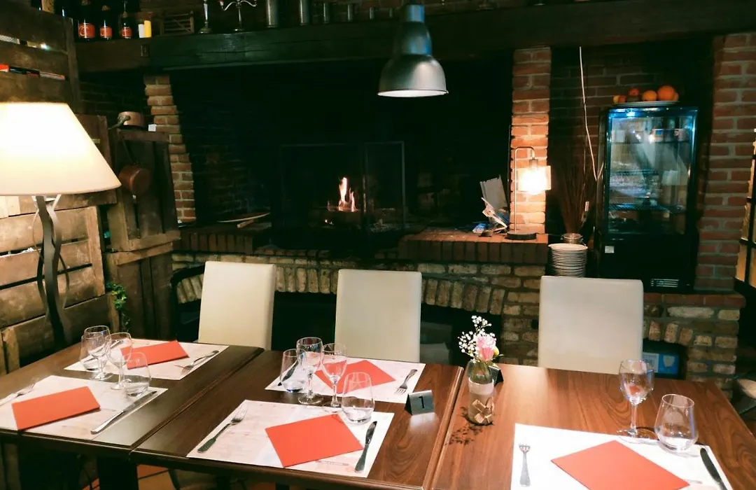 Hôtel Restaurant l’Éolienne-1