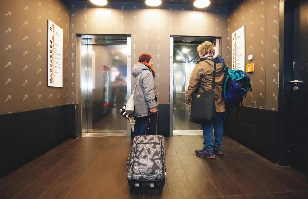 MEININGER Hotel Berlin Hauptbahnhof-1