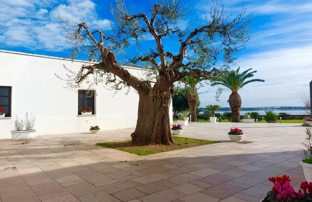 Hotel Saraceno Al Faro-1