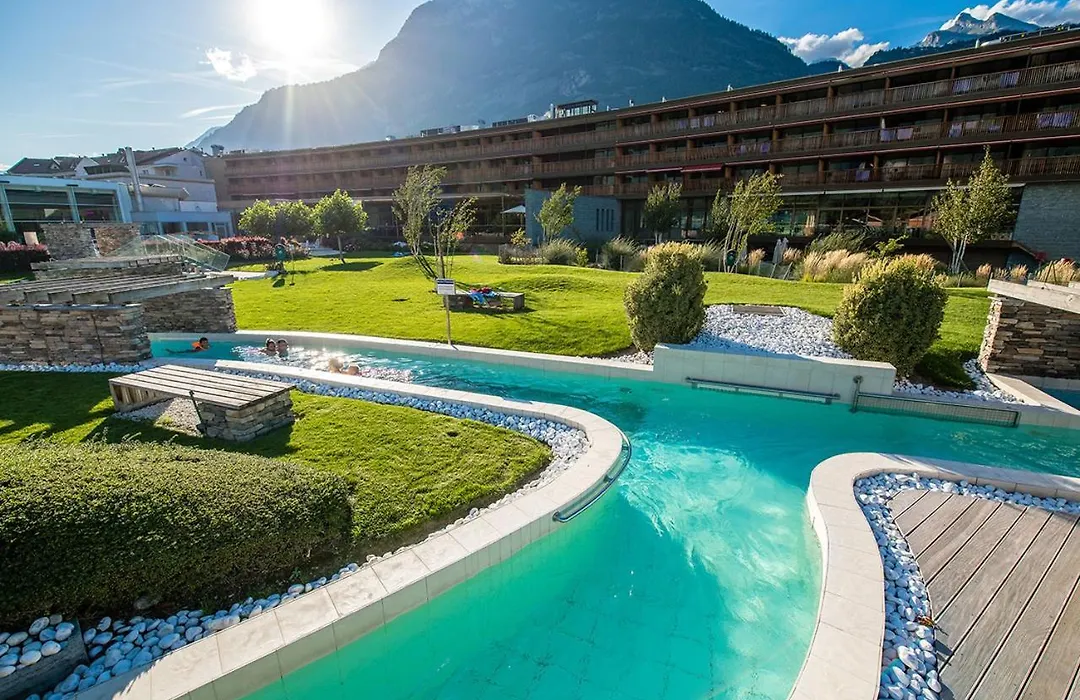 Hotel Des Bains De Saillon-1