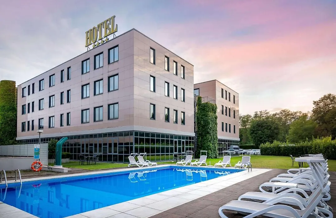 Best Western Cavalieri Della Corona-1