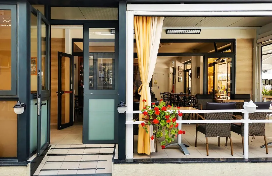 Hotel La Plage-1