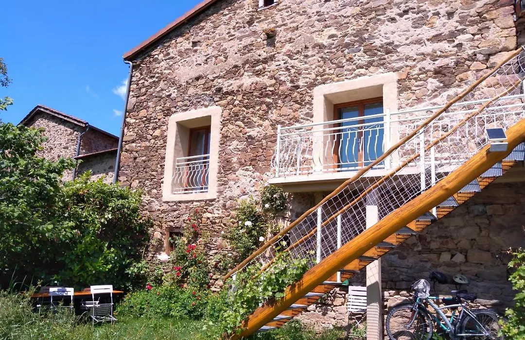 Le Vallon d'Armandine, éco-hébergement Auvergne-1