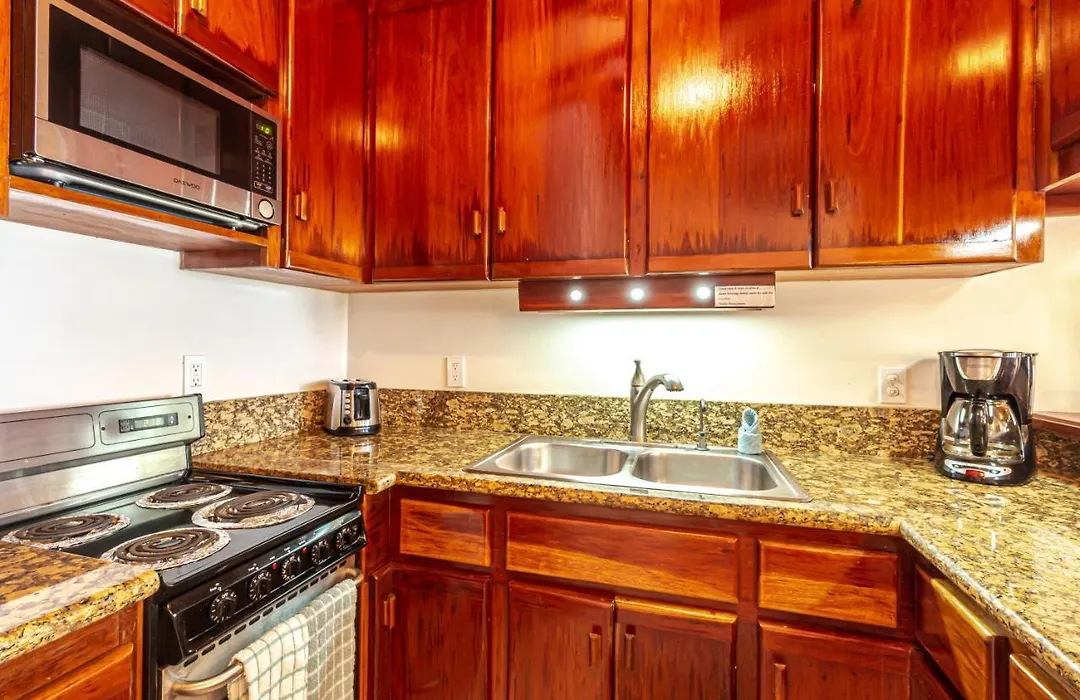 Coral Bay Villas - Lionfish Suite-1