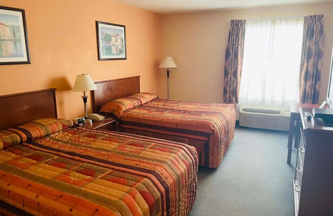 Aurora Park Inn & Suites-1
