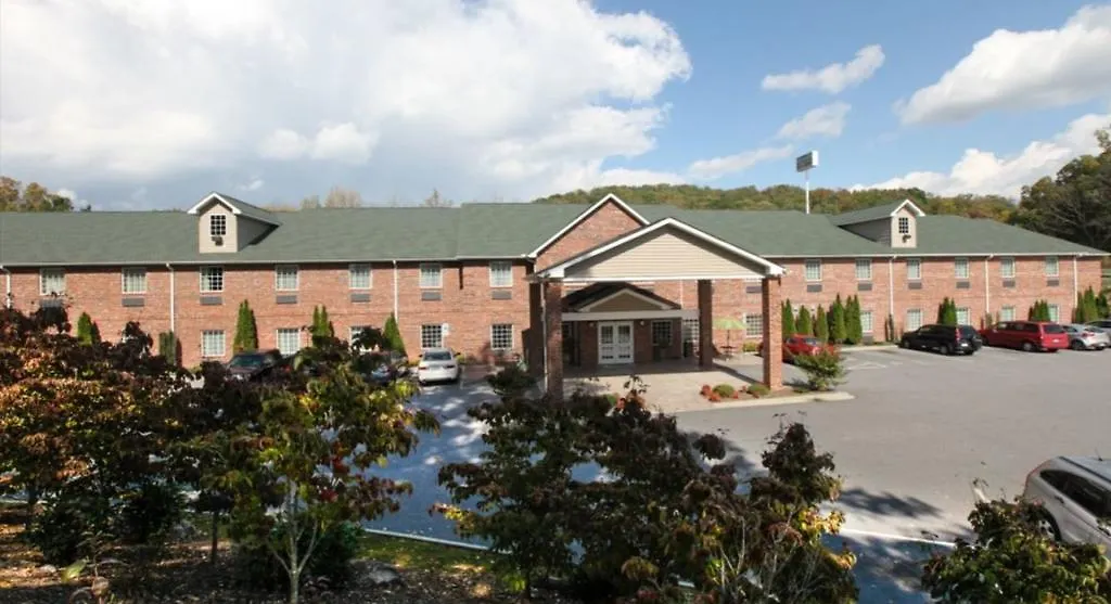 Mountain Inn & Suites Airport - Hendersonville-1