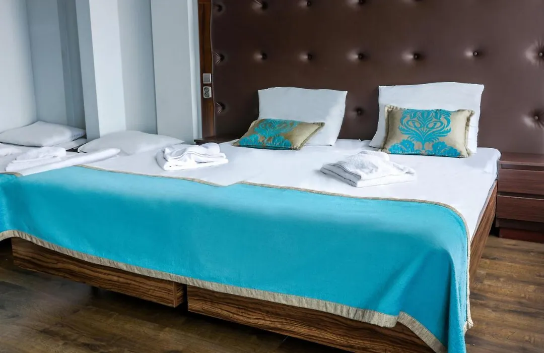 Hotel Opera-1