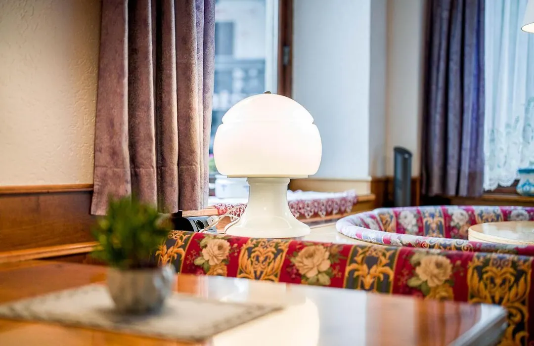 Hotel Italia-1