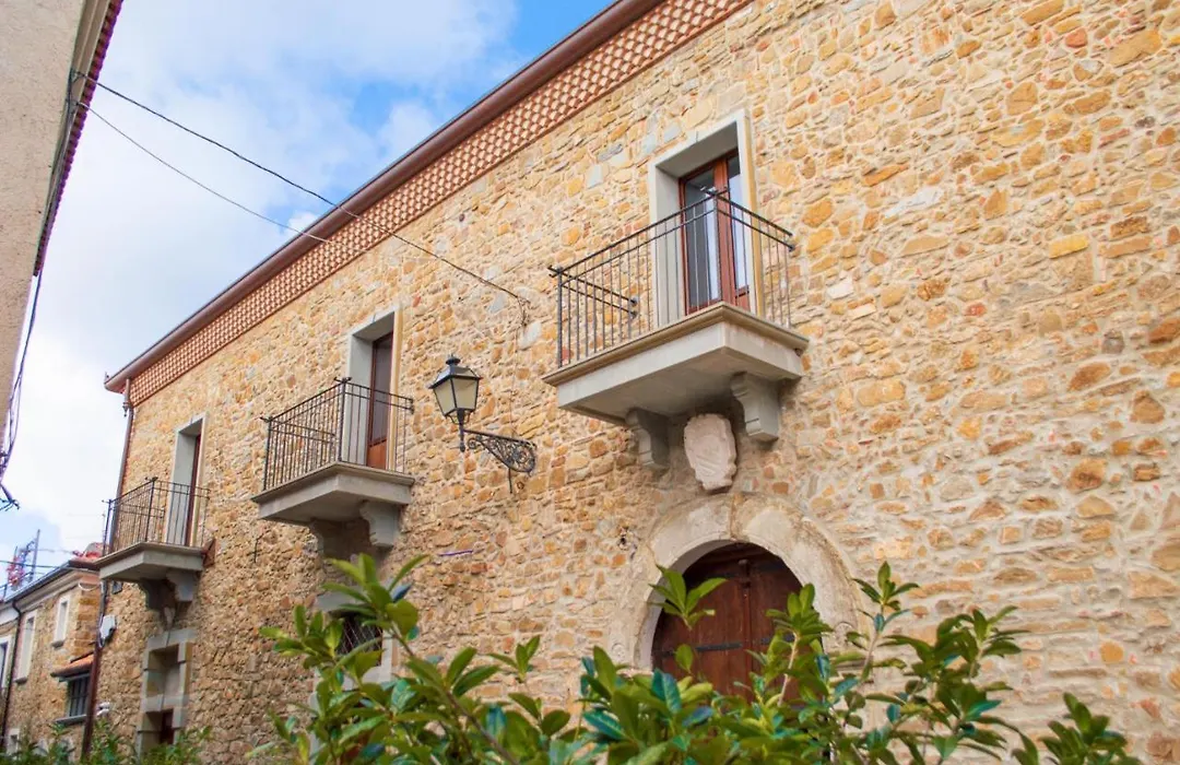 Palazzo Iaquinta - Rooms, Restaurant&Wellness-1