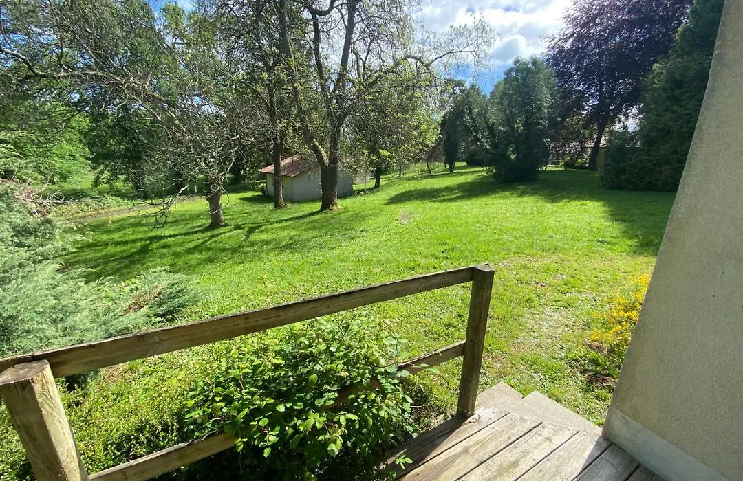 Manot Vacances - Gites en bord de Vienne-1