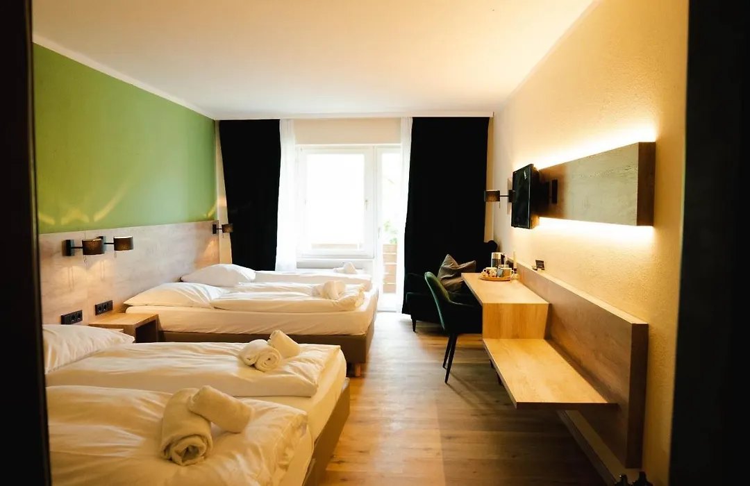 Ahorn Hotel-1