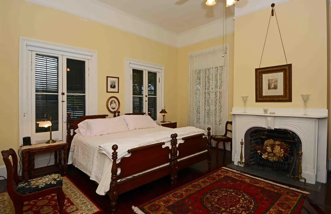 1872 Denham Inn-1