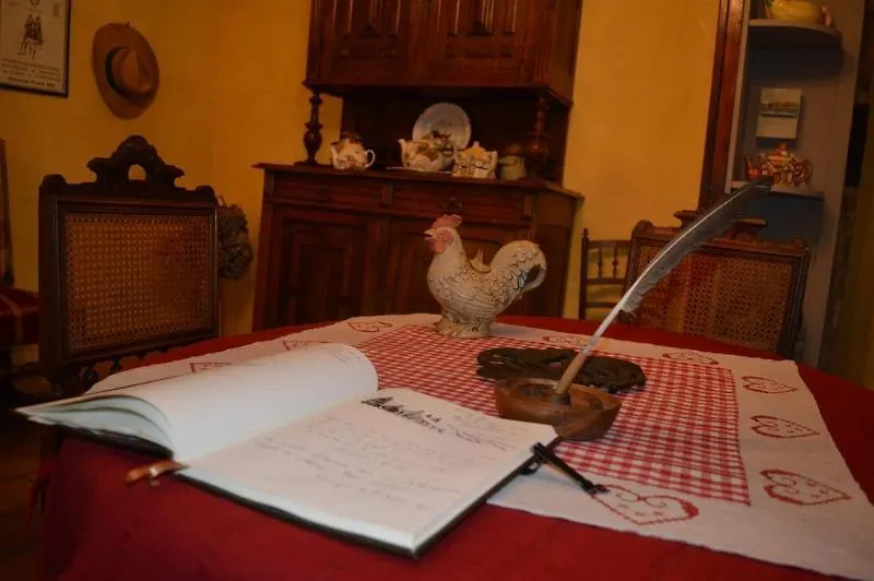 Le Coq D'Or-1