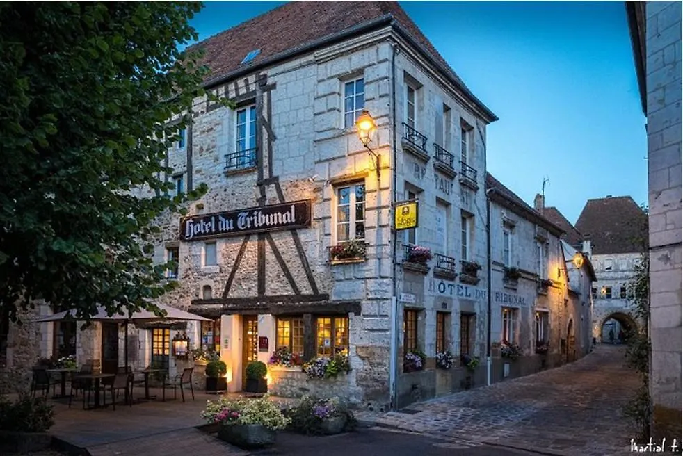 Logis - Hotel & Restaurant Du Tribunal-1
