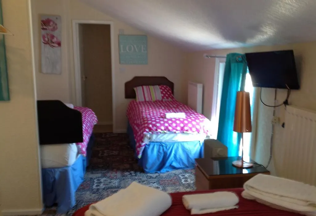 Cowley Hotel-1