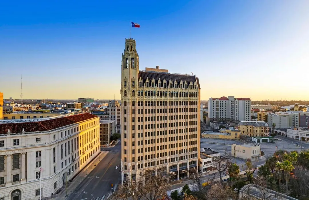 The Emily Morgan Hotel - A Doubletree By Hilton-1