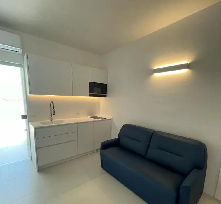 Sant'Elia Deluxe Rooms-1