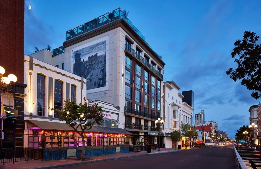 Ac Hotel By Marriott San Diego Downtown Gaslamp Quarter-1