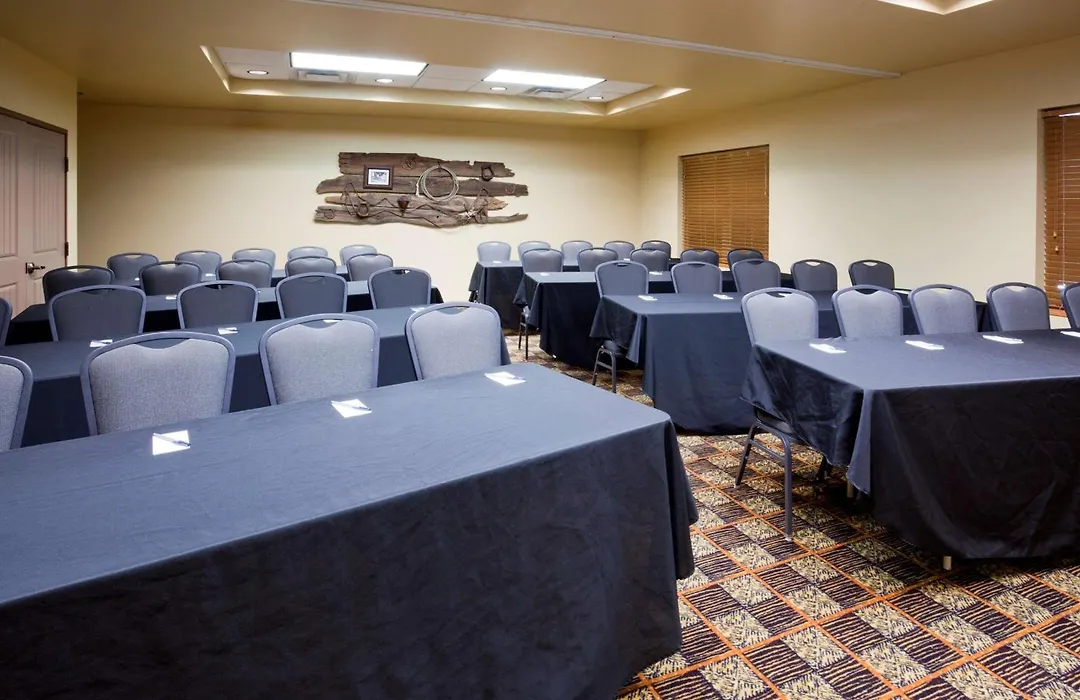 Americinn By Wyndham Fargo Medical Center-1