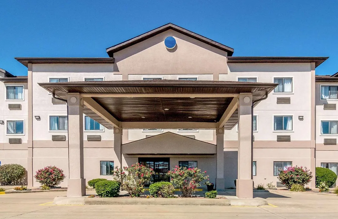 Quality Inn & Suites Salem Near I-57-1